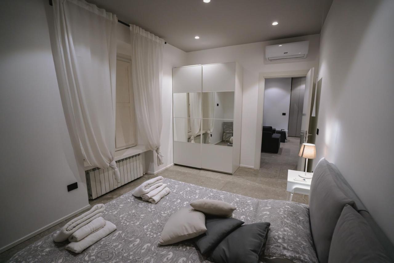 De Luca 6 Apartments Salerno Luaran gambar