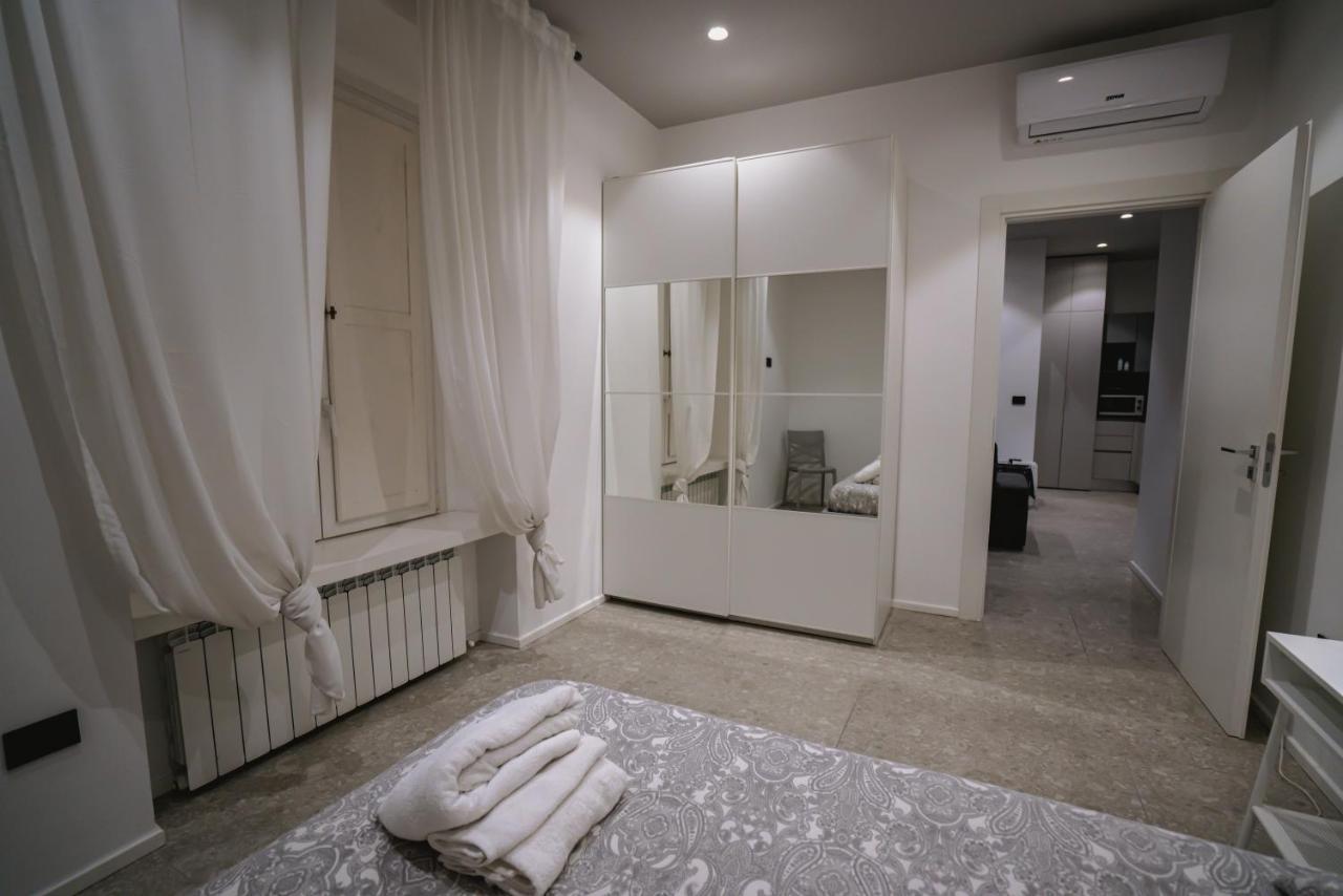 De Luca 6 Apartments Salerno Luaran gambar